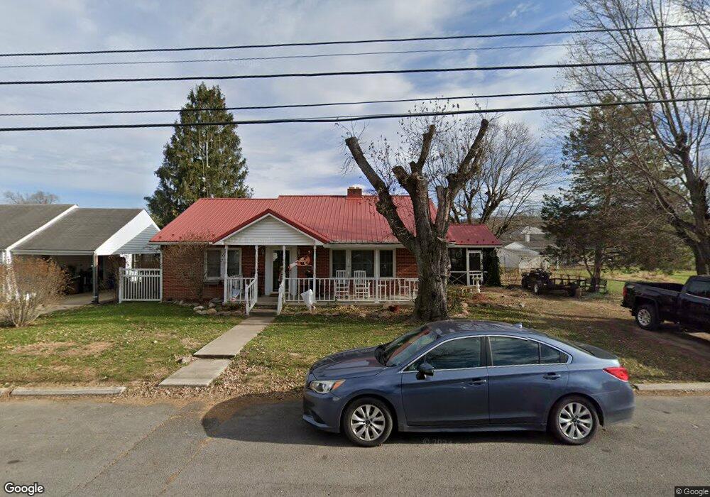 305 N Elm St, Moorefield, WV 26836 - photo 1