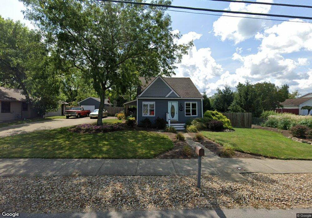 4418 E Lake Rd, Sheffield Lake, OH 44054 - photo 1