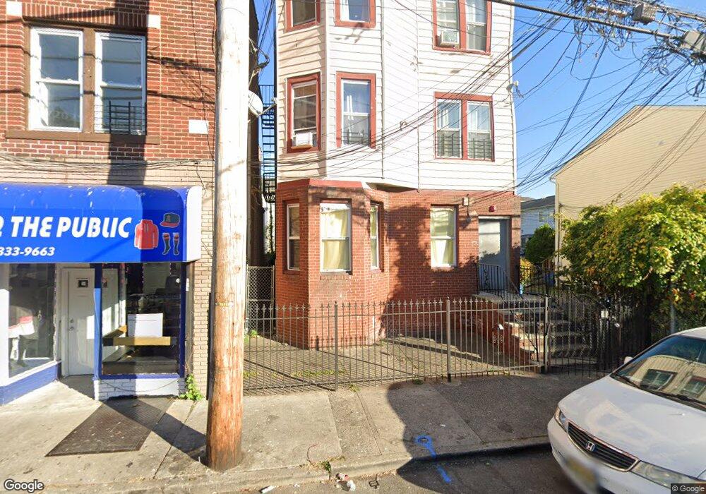 261-263 Rosa Parks Blvd, Paterson, NJ 07501 - photo 1