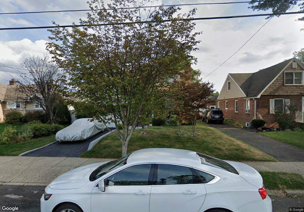 27 Palisade Rd, Linden, NJ 07036 - photo 1