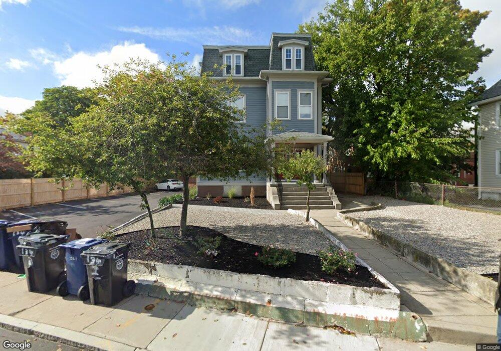 134 Franklin St unit 3, Allston, MA 02134 - photo 1