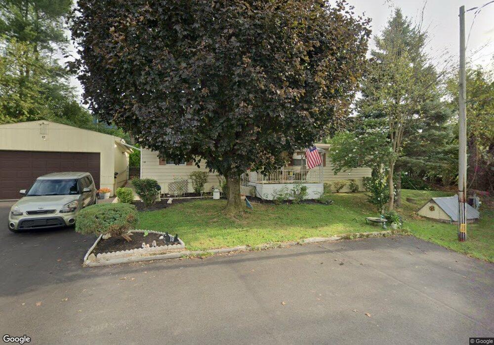 18 Drake Dr, Media, PA 19063 - photo 1