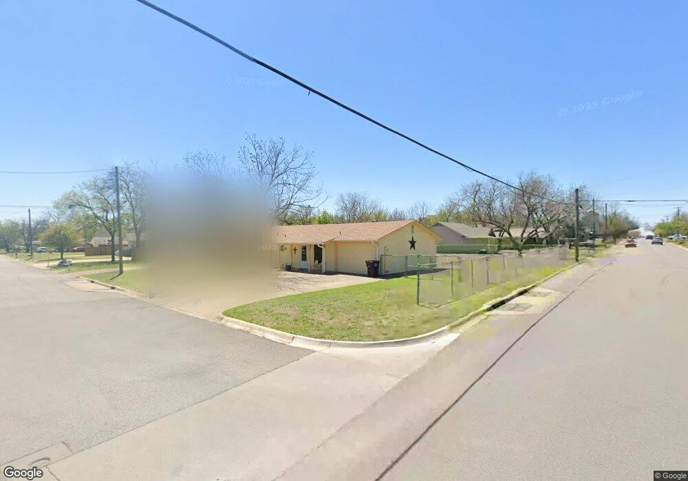 313 Glen Rose Ave, Cleburne, TX 76033 - photo 1