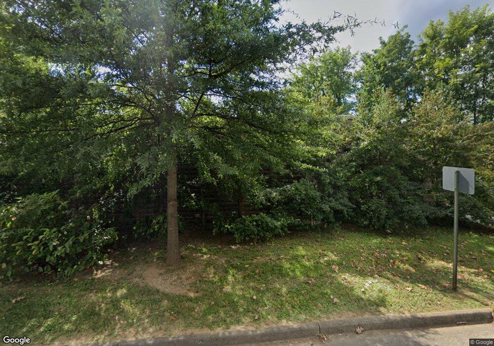 6712 Fisher Ave, Falls Church, VA 22046 - photo 1