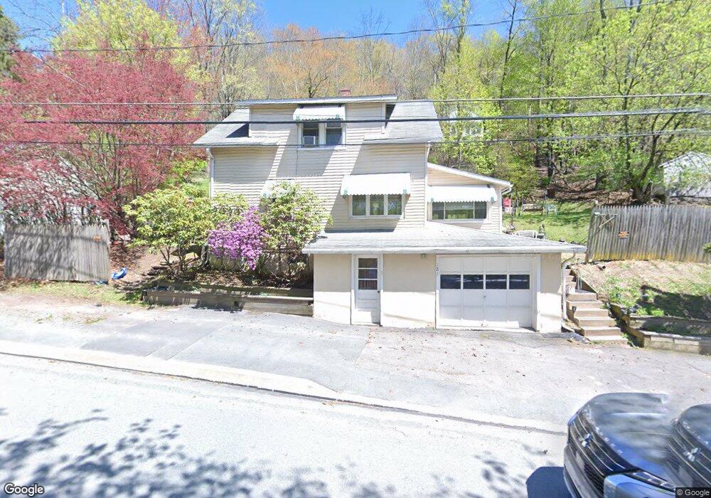 181 Cliff St, Honesdale, PA 18431 - photo 1