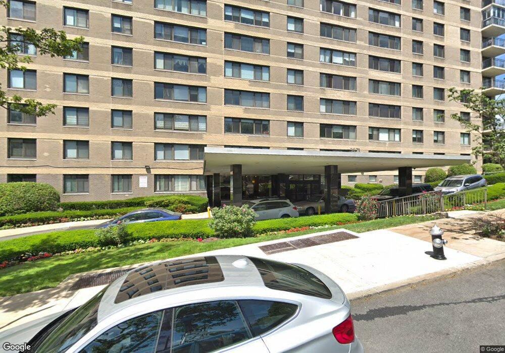 Manor Towers unit 6H, Bronx, NY 10463 - photo 1