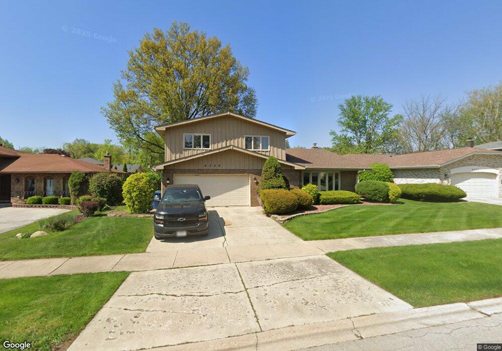 4306 Pinewood Ln, Matteson, IL 60443 - photo 1