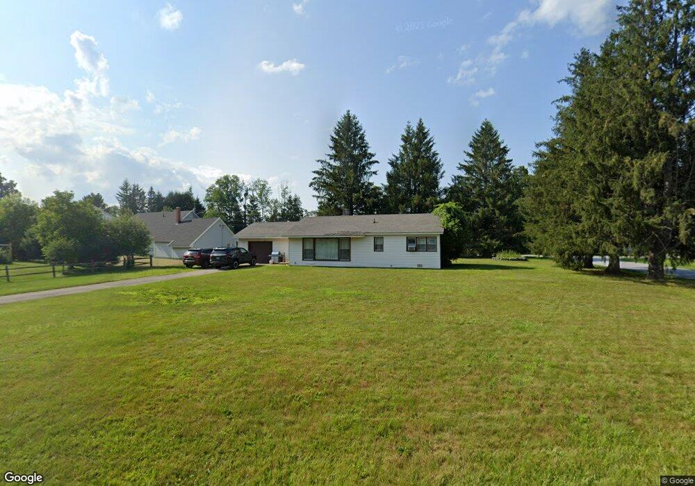 19 Hillcrest Rd, Rutland, VT 05701 - photo 1