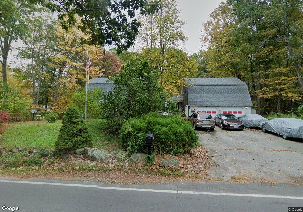 89 Peaselee Crossing Rd, Newton, NH 03858 - photo 1