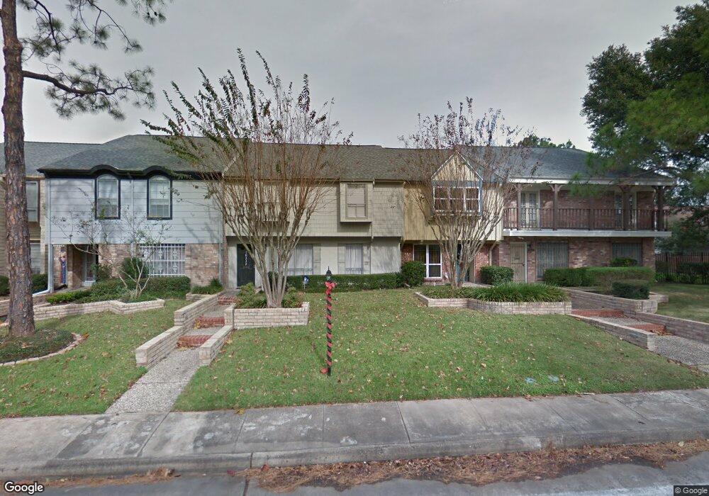 10272 Briar Forest Dr unit 25, Houston, TX 77042 - photo 1