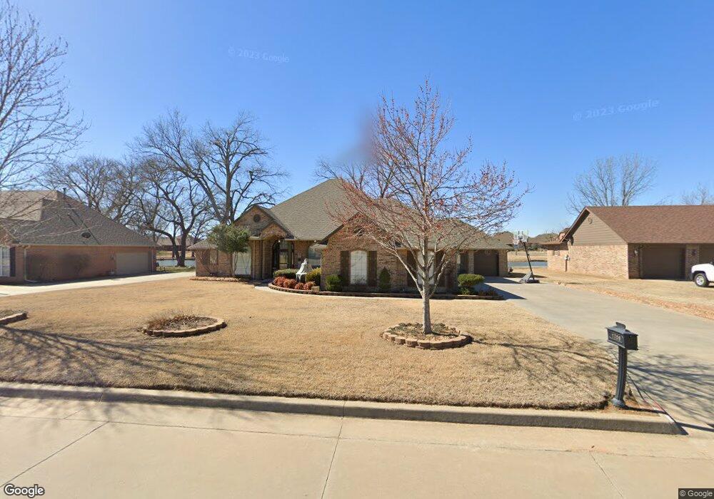 1706 Windmill Ridge Dr, Shawnee, OK 74804 - photo 1