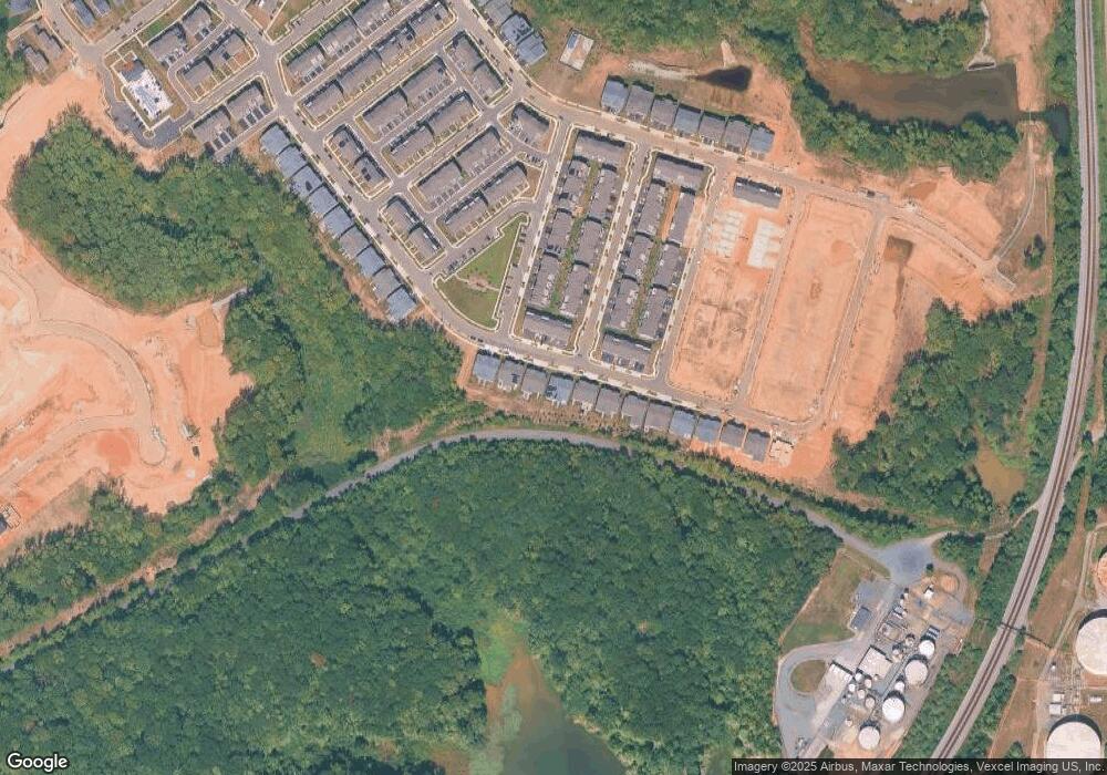 18190 Moss Garden Rd, Dumfries, VA 22026 - photo 1