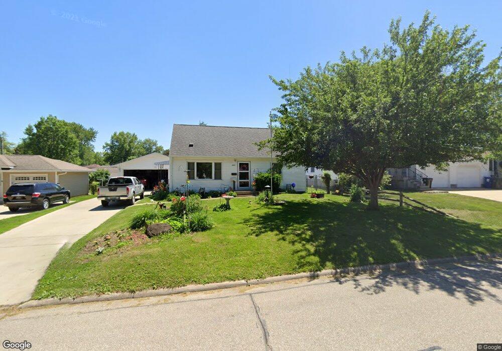 1604 W 7th St, Cedar Falls, IA 50613 - photo 1