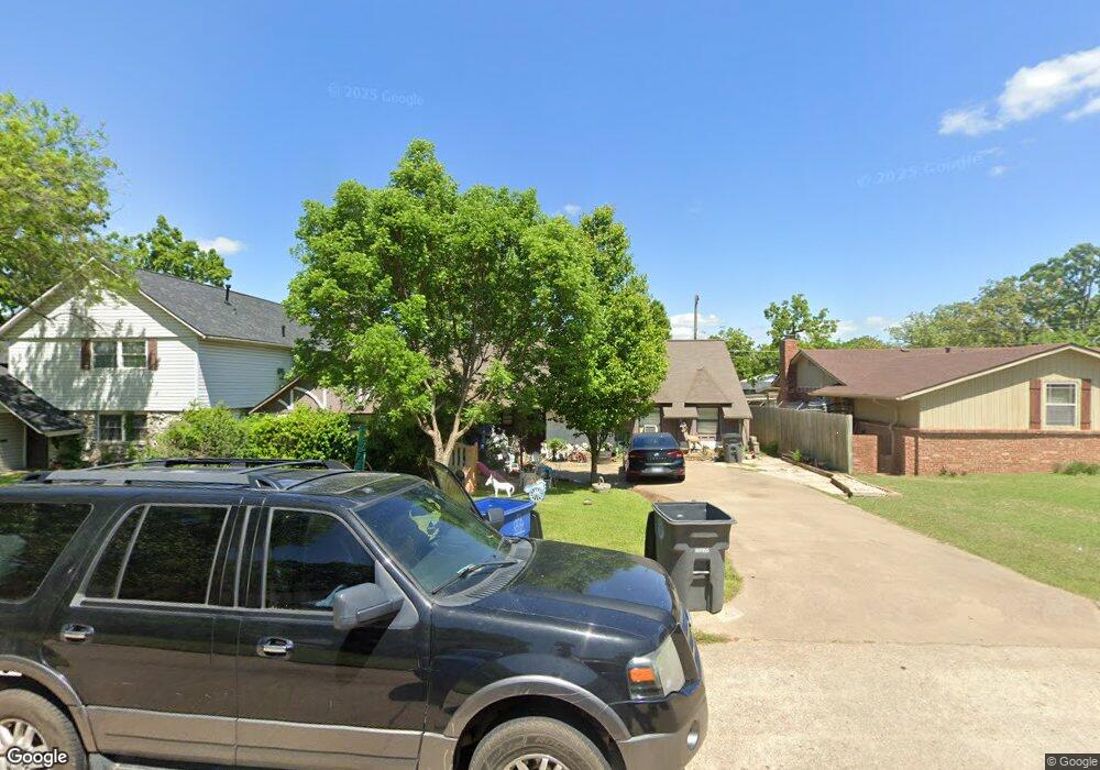 3025 W 55th Place, Tulsa, OK 74107 - photo 1