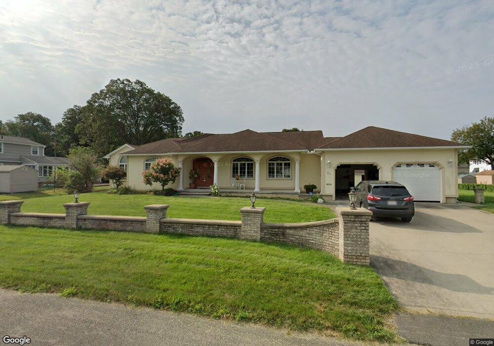 24 Railroad St, Ludlow, MA 01056 - photo 1