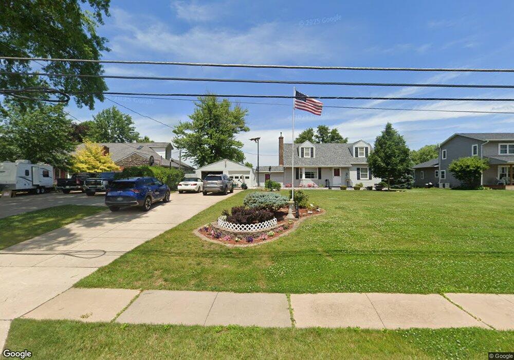 2840 E 46th St, Davenport, IA 52807 - photo 1