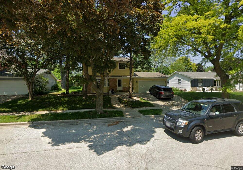 1500 Atlantic Dr, Waukesha, WI 53186 - photo 1