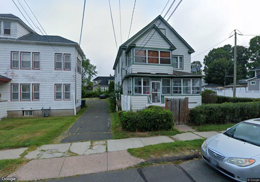 184 Linnmoore St unit 186, Hartford, CT 06114 - photo 1