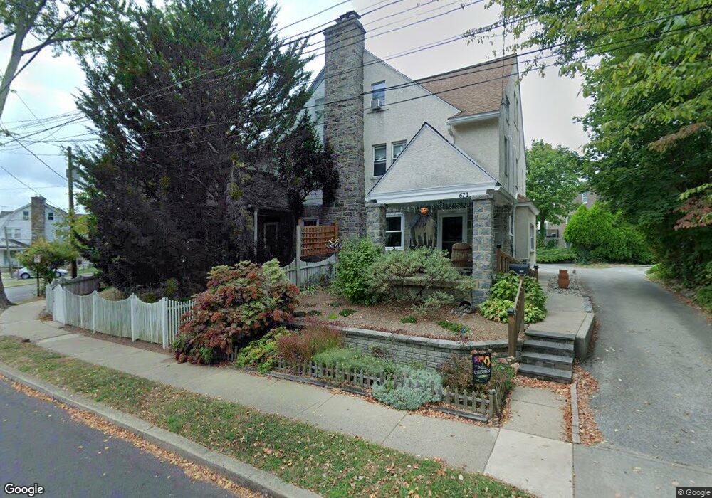 670 Woodcrest Ave, Ardmore, PA 19003 - photo 1