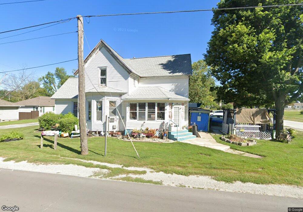 210 E Northline Rd, Tuscola, IL 61953 - photo 1