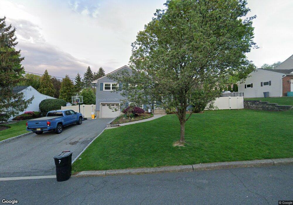 19 Pine Dr, Cedar Grove, NJ 07009 - photo 1