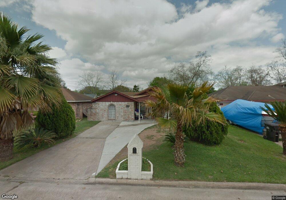 1934 Twinbrooke Dr, Houston, TX 77088 - photo 1