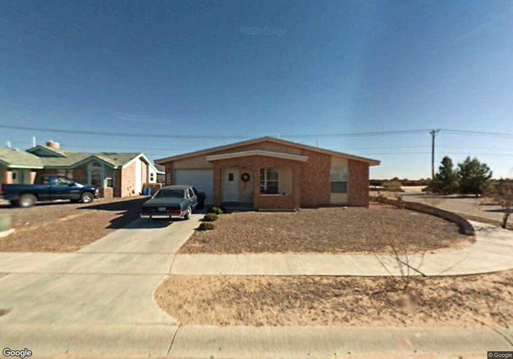 240 Tierra Linda Dr, Horizon City, TX 79928 - photo 1