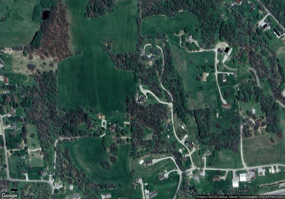 1055 Tammy Cir, New Concord, OH 43762 - photo 1