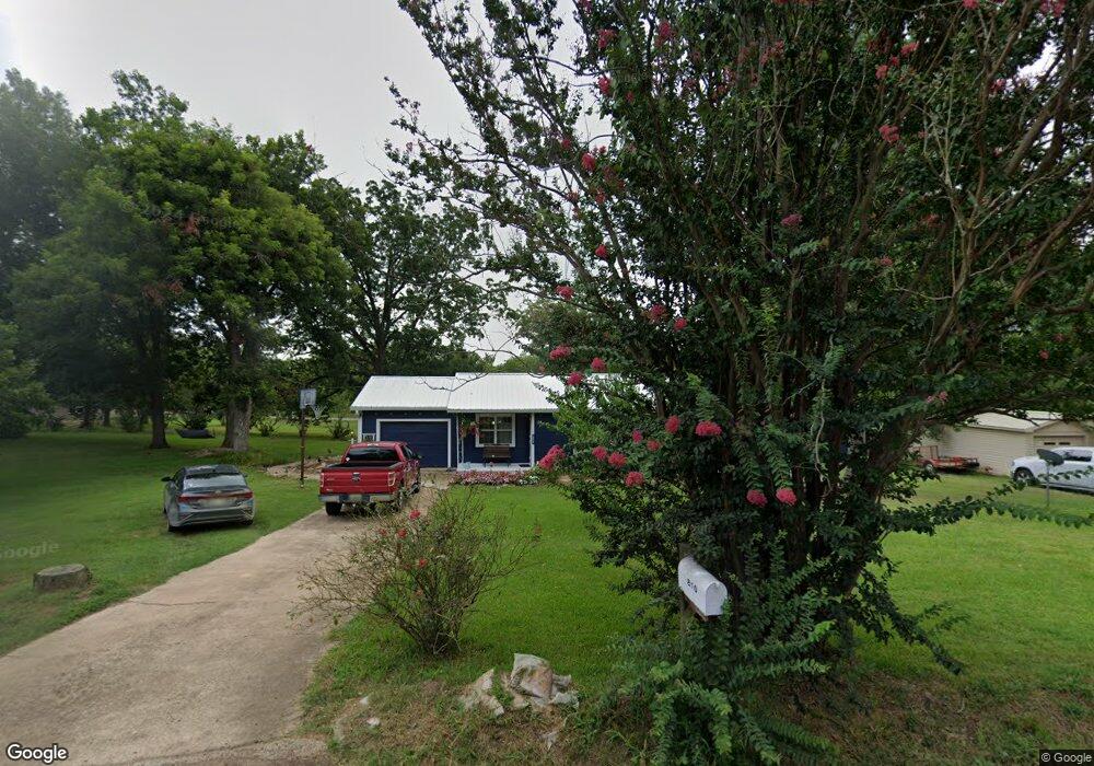 810 N J St, Hugo, OK 74743 - photo 1