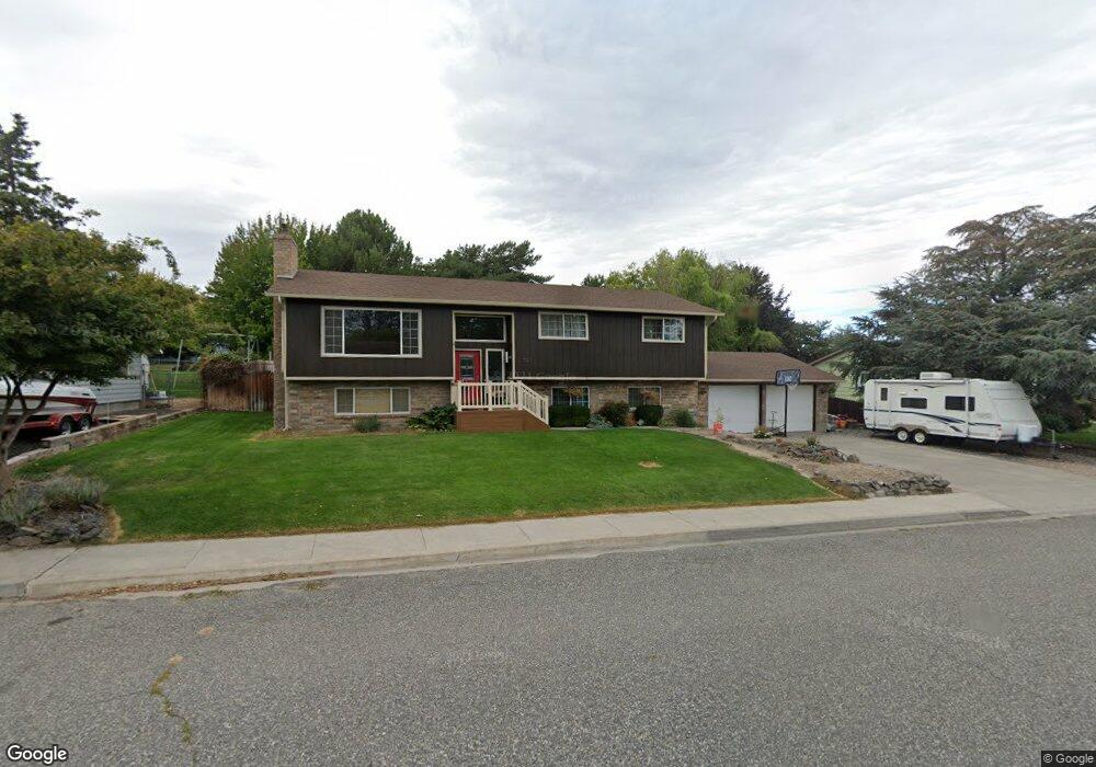 1927 Orchard Way, Richland, WA 99352 - photo 1