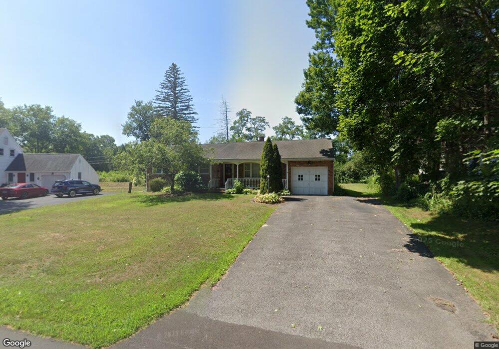 15 W Bayberry Rd, Glenmont, NY 12077 - photo 1