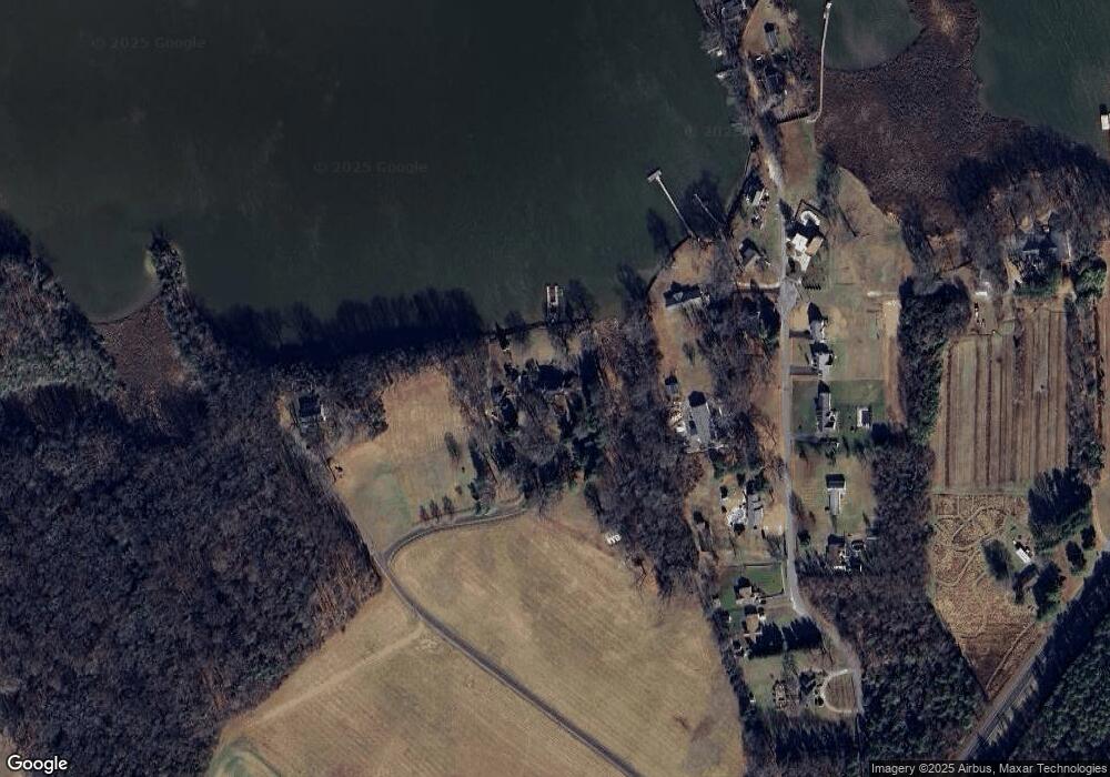 19927 Ridge Rd, Colonial Beach, VA 22443 - photo 1