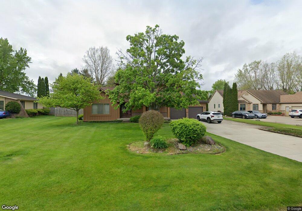 1079 Dyemeadow Ln, Flint, MI 48532 - photo 1