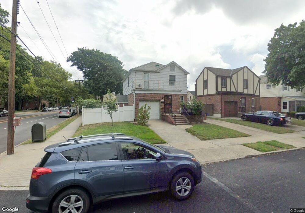 7303 189th St, Fresh Meadows, NY 11366 - photo 1