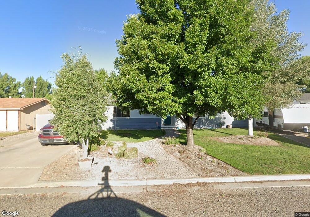 1113 River Cir, Bloomfield, NM 87413 - photo 1