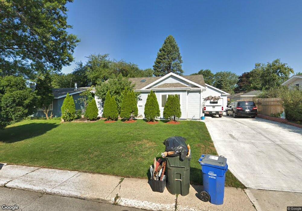 105 Mora Rd, Carpentersville, IL 60110 - photo 1