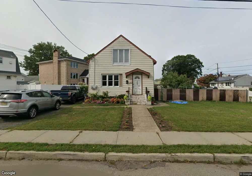 469 Jackson Ave, Hackensack, NJ 07601 - photo 1