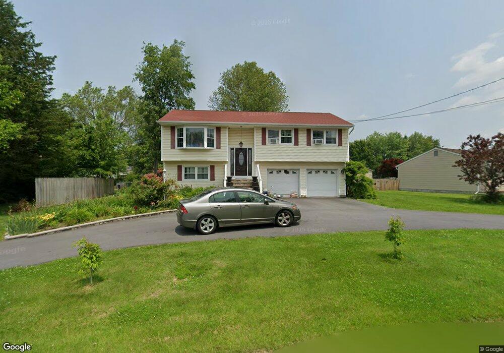 14 Sutton Park Rd, Poughkeepsie, NY 12603 - photo 1