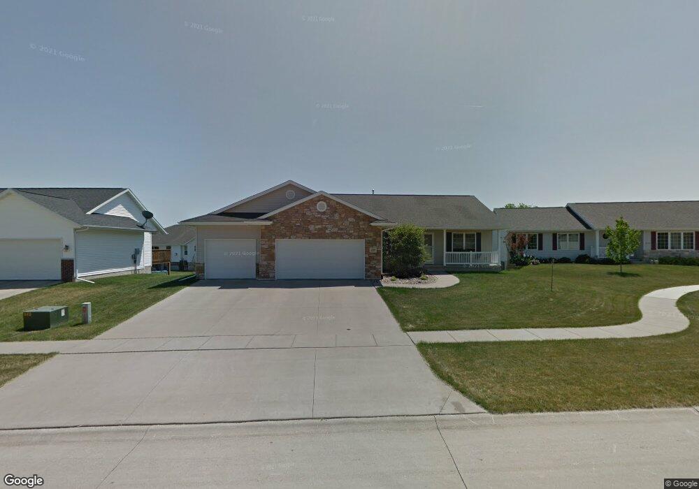 2135 Edwin Ct, Marion, IA 52302 - photo 1