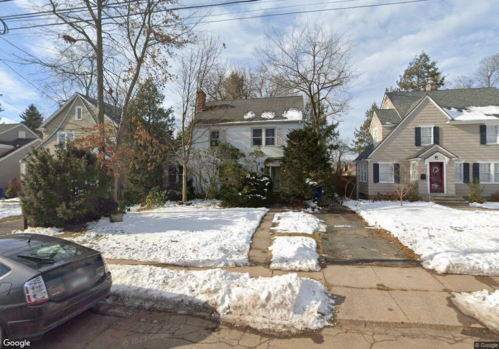 77 Griswold Dr, West Hartford, CT 06119 - photo 1