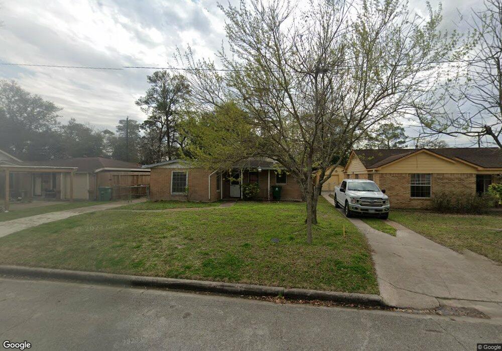 304 Graceland St, Houston, TX 77009 - photo 1