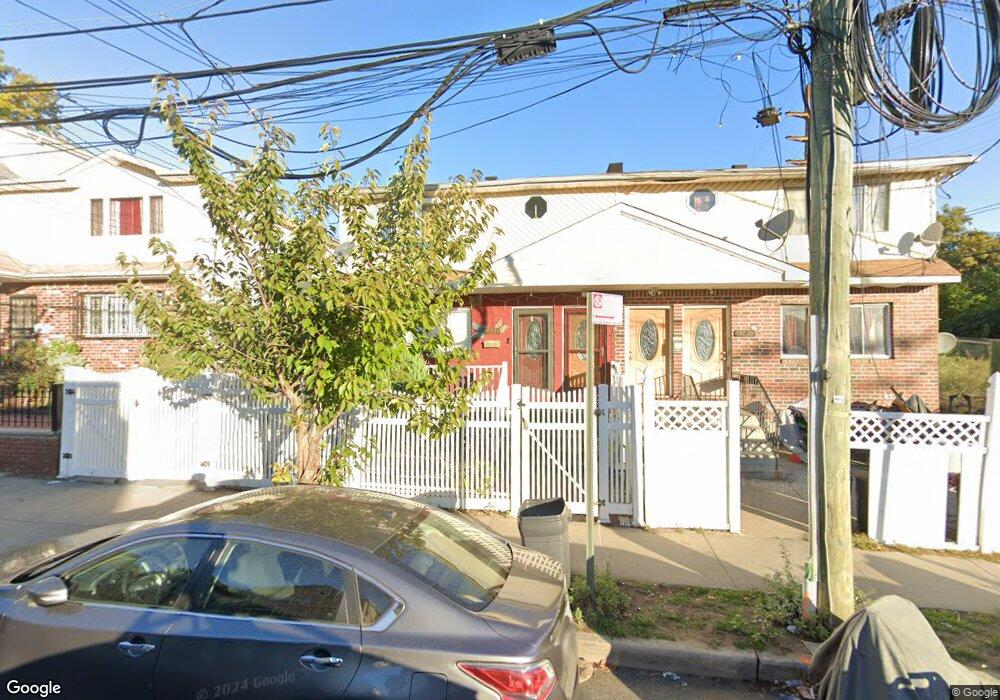 15711 110th Ave, Jamaica, NY 11433 - photo 1