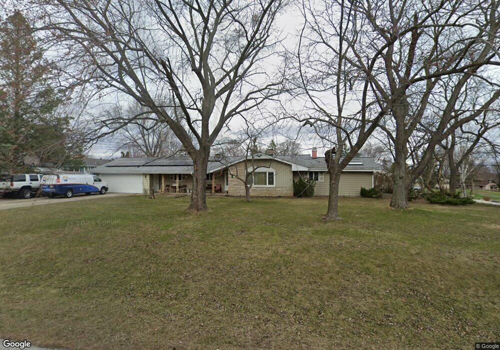 6464 S Carroll Cir, Franklin, WI 53132 - photo 1