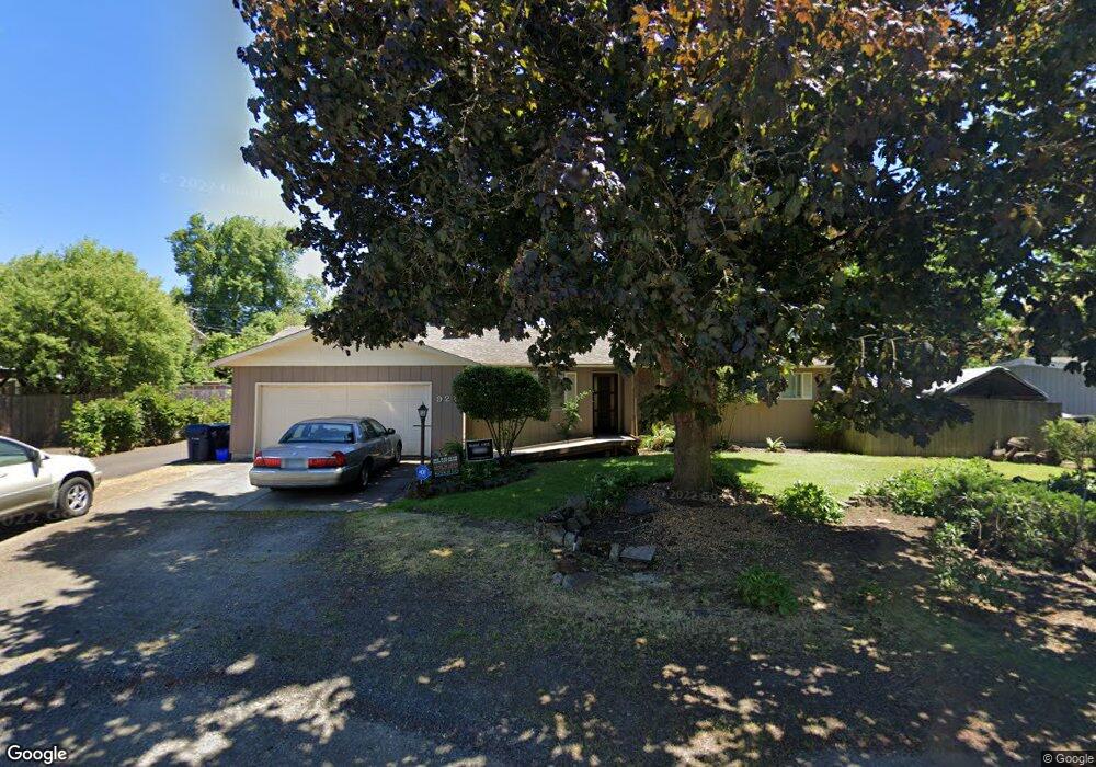 921 Waverly St, Eugene, OR 97401 - photo 1