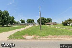 817 NW 3rd St, Minco, OK 73059