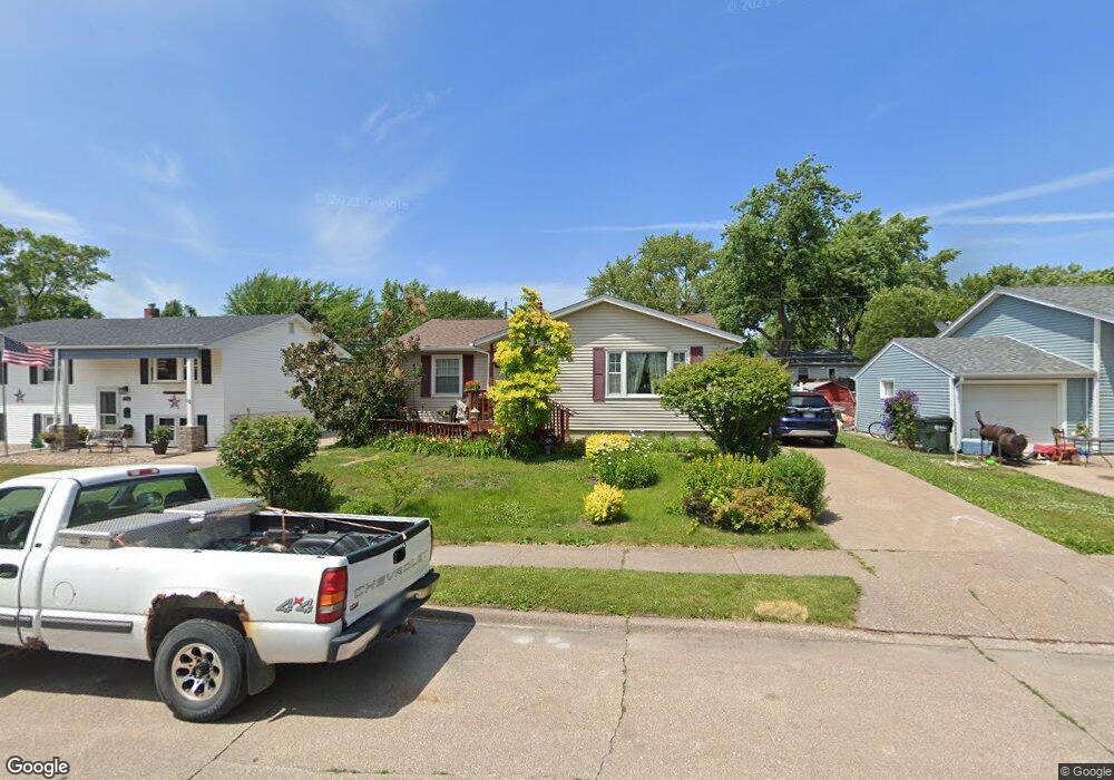 1922 W 69th St, Davenport, IA 52806 - photo 1