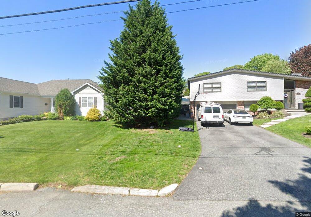 24 Freedom Dr, Cranston, RI 02920 - photo 1