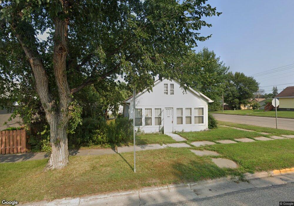 721 7th Ave SE, Jamestown, ND 58401 - photo 1