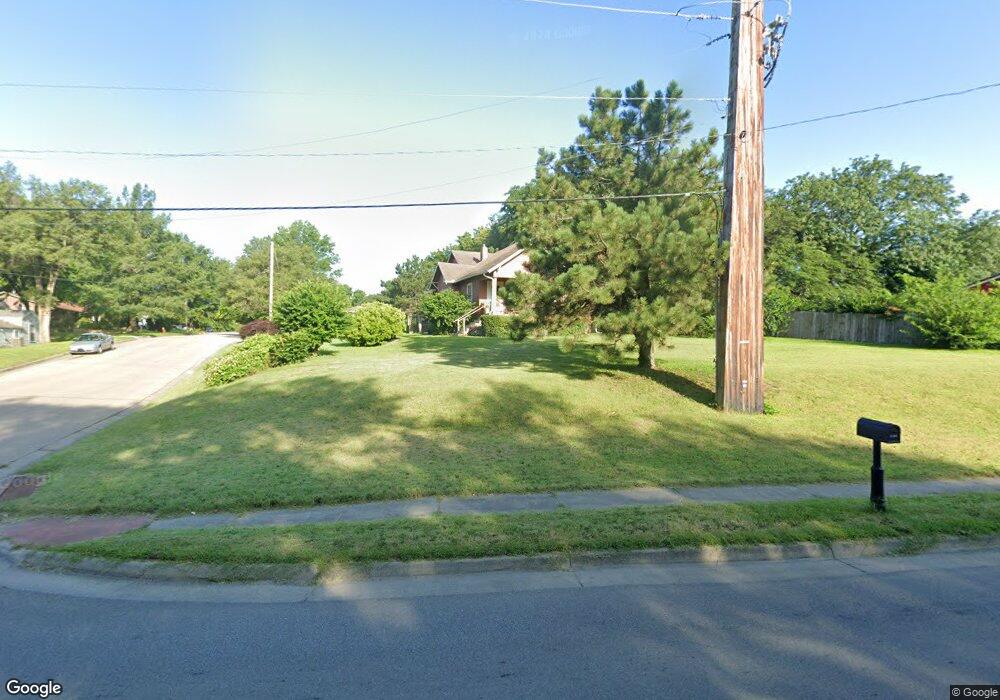 2939 SW Burlingame Rd, Topeka, KS 66611 - photo 1