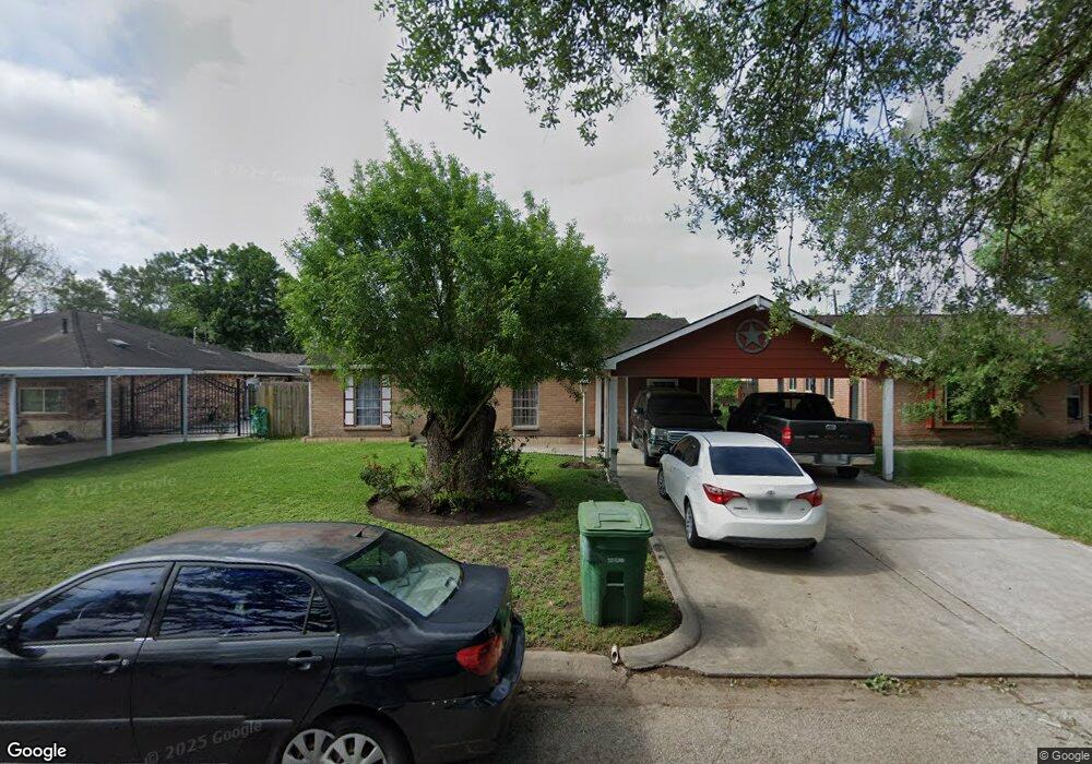 5705 Maywood Dr, Houston, TX 77053 - photo 1